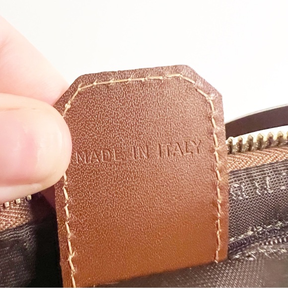 Burberry Vintage Mini Purse - Picture 8 of 13